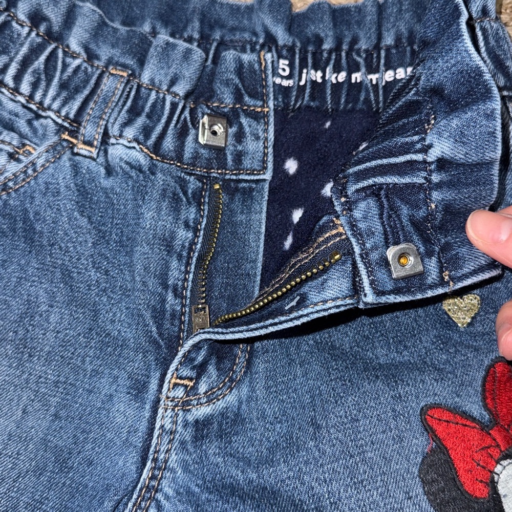 Size 5 girls Disney x Baby Gap fleece-lined jeans with Minnie Mouse embroidery. - Picture 3 of 6